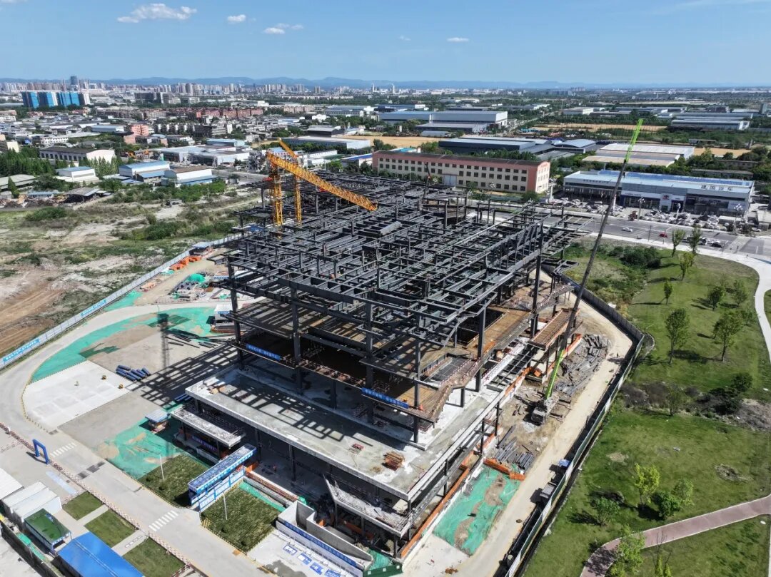 一線傳真│奮斗不止，筑鼎未來——市博物館建設(shè)項目主體結(jié)構(gòu)順利封頂
